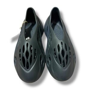 Yeezy Foam Runner RNNR by Adidas in Mineral Blue GV7903 Size 10